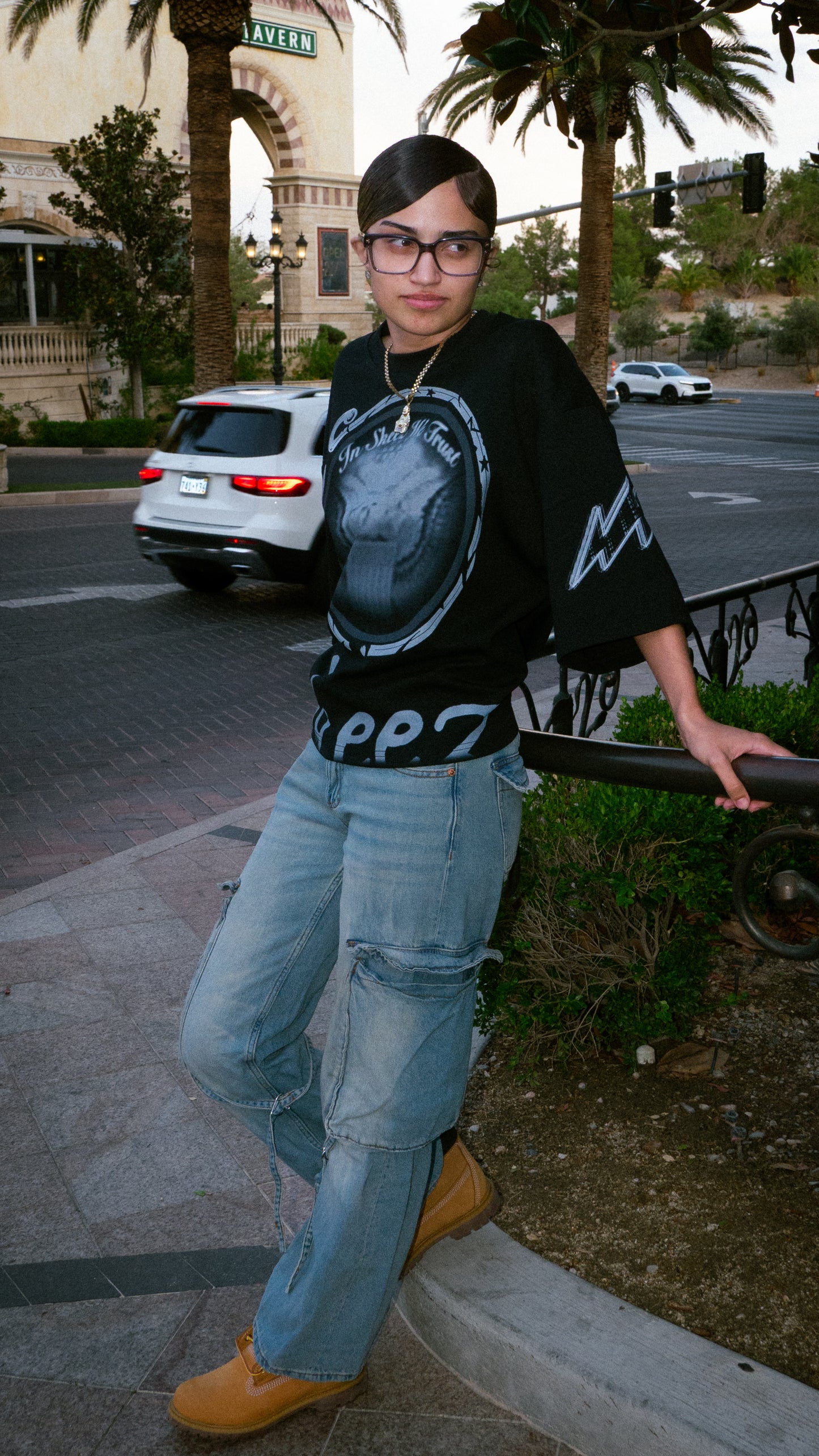 "IN SKEEZ WE TRUST" TEE SHIRT